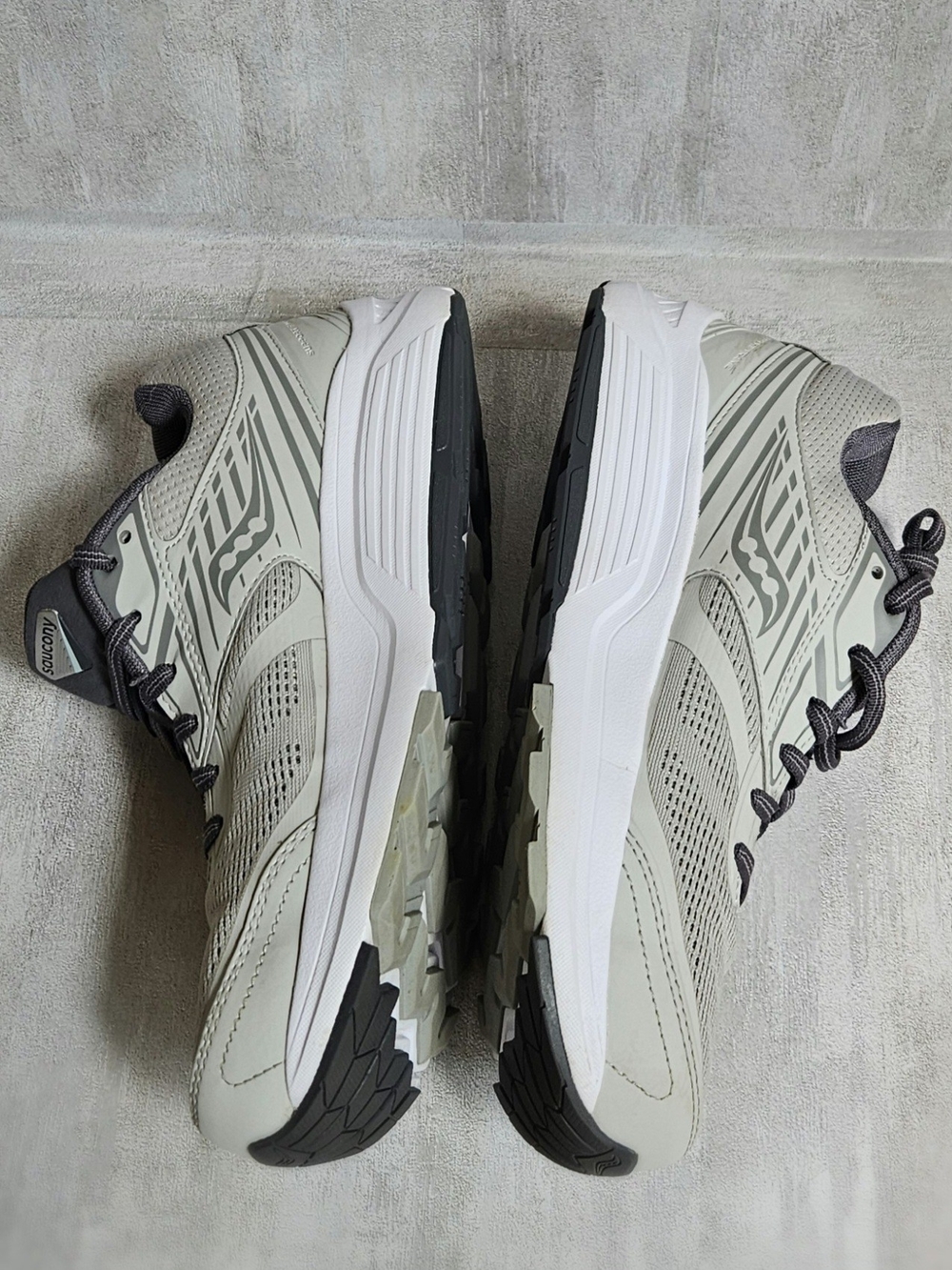 Saucony Echelon 8 Women’s Running Shoes Grey / Alloy Size 8.5 US (S10574-30) - Picture 4 of 15